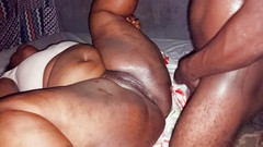 Nasty queen: En sevdiğim zenci yarağım amcığıma çok güçlü vuruyor