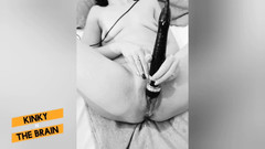 Kinky N the Brain: È esclated rapidamente - cavalcata solitaria per una doppia penetrazione hardcore