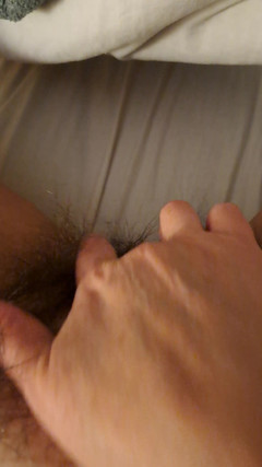 Mommy big hairy pussy: Швидка волохата мастурбація