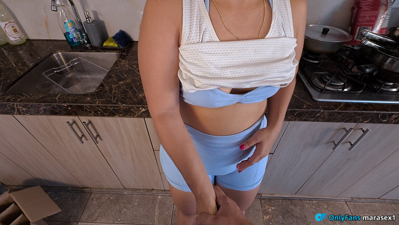 Pronoia Mey: Ne jouis pas à l’intérieur, je suis ta putain de belle-mère....