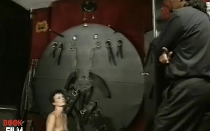 Bondage Chronicles BDSM: Hot &amp; Gold