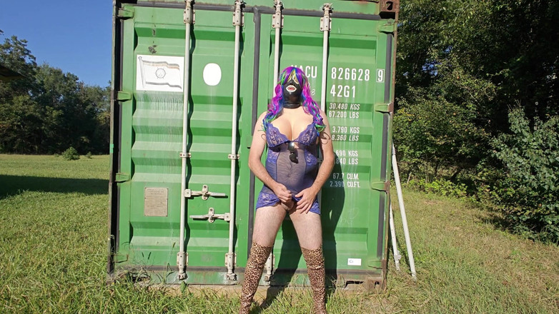 Jon Screcrow: Crossdresser Outside Masturbation Sessions