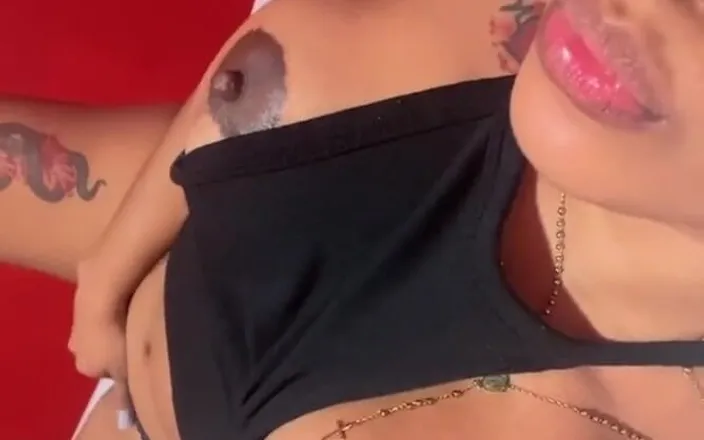 Leyne Rodriguez: Kisses pisses