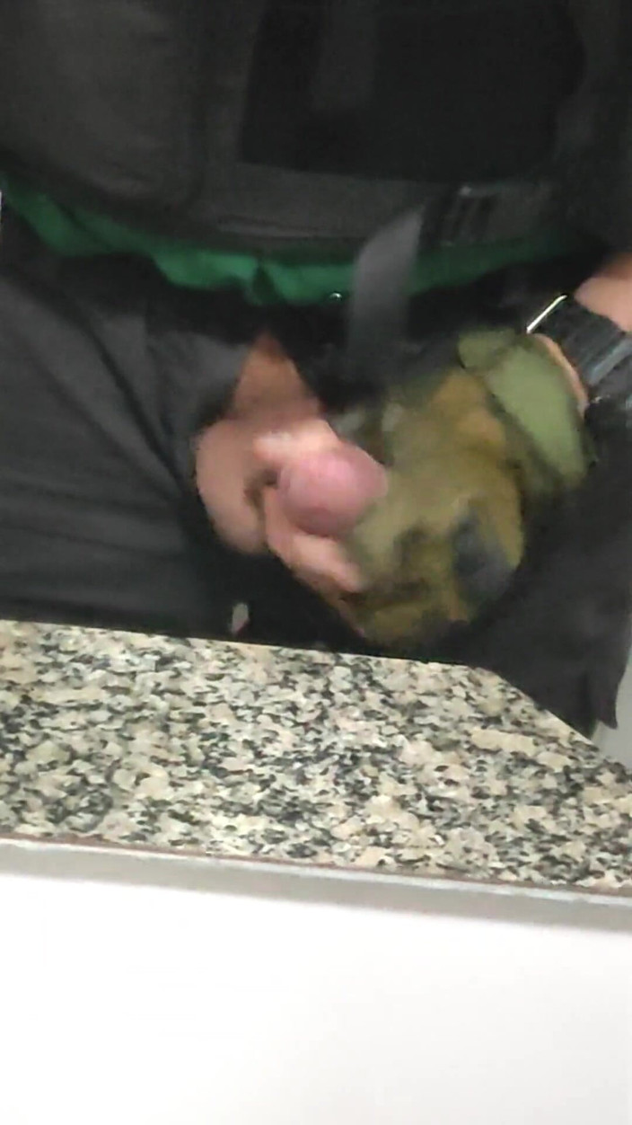 Guivideos: 자위하고 빨아주는 육덕 거유녀