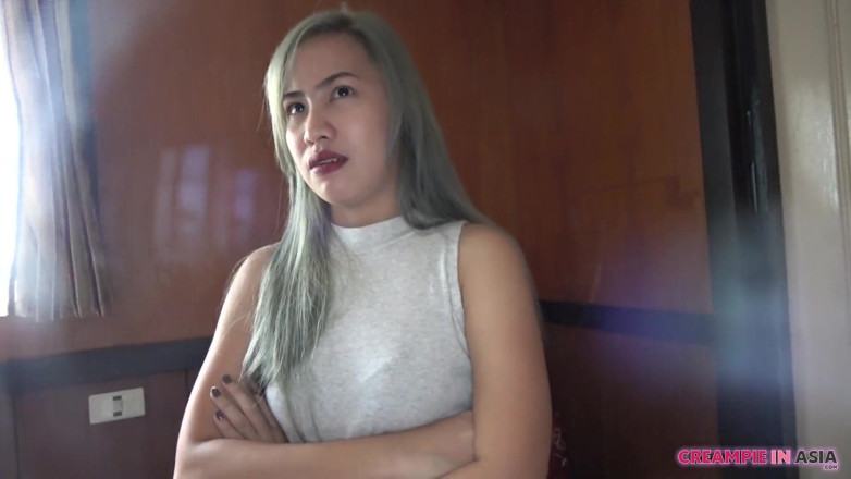 Creampie In Asia: A beautiful young girl was fucked an old man (50's). She...