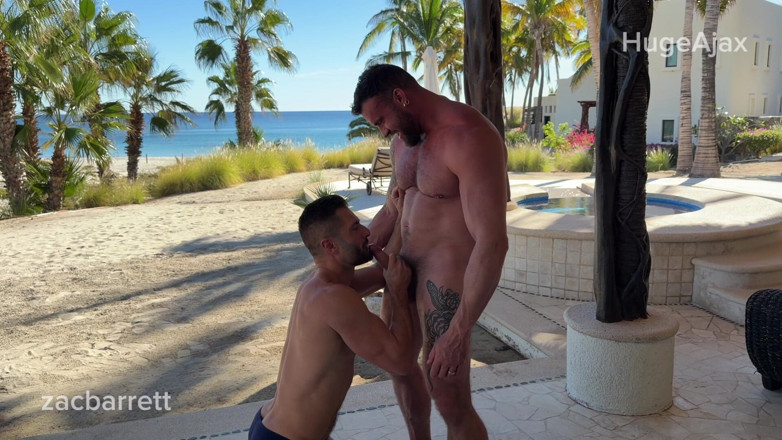 HugeAjax: Muscle Men Fuck Bareback