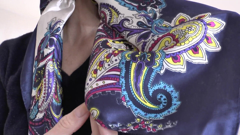 Lady Victoria Valente: サテンのスカーフファッションショーと布に射精、JOI、レディビクトリアヴァレンテ