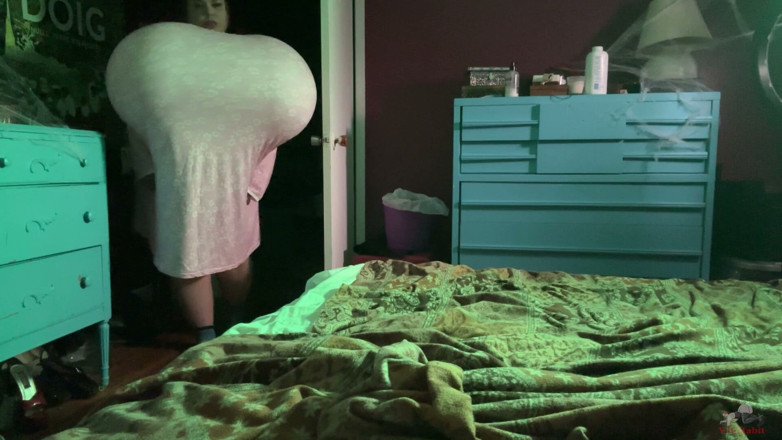 SophiaSylvan: Haunted Whorehouse 2