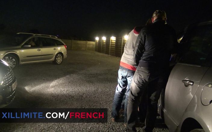 French girls at work: Una scatenata azione di gruppo con Daniella rose