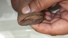 Idmir Sugary: Hra s předkožkou - protahování, kroucení, mačkání, prstění předkožky na nesestříhané...