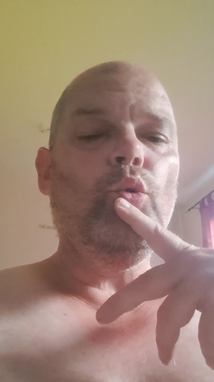 Fickspecht: The Slut Wants Cocks