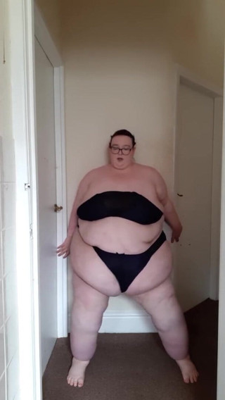 SSBBWLadyBrads: Aku suka bugil