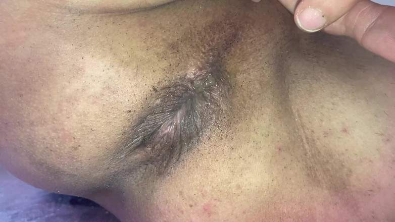 Elgloton: Žrout ruku v ruce