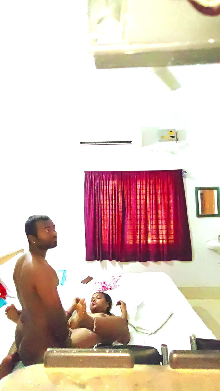 TheOdiaStar: Mitrachi Aai Mota Lauda Ghusai Kamwali Bai Ke Chut Me