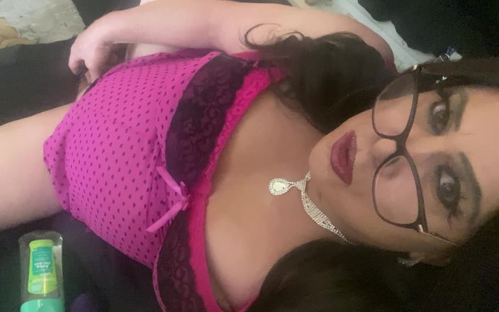 Krissy Sweets: Cd Krissy Sweets jugando con ella juguete y su tush...