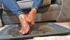 Simp to my ebony feet: piedi di cioccolato