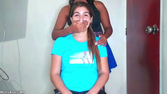 Selfgags Latina Bondage: Handgag židle