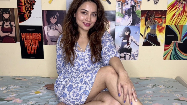 HunnyBunny: Une femme indienne solitaire trompe son mari avec son beau-frère...