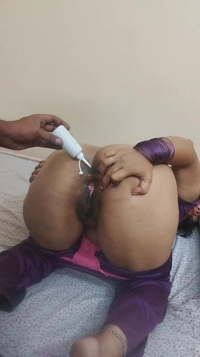 HOT RITU BHABHI: นางบีบีเดซีเย็ดหีและตูดท่าหมา