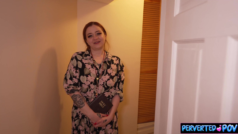 Perverted POV: La figliastra del Pastore viene per lo studio della Bibbia