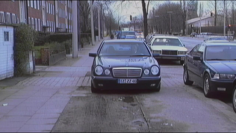 MMV BEST MOVIES AND CLIPS: Горячая блондинка тщательно занимается обслуживанием клиентов