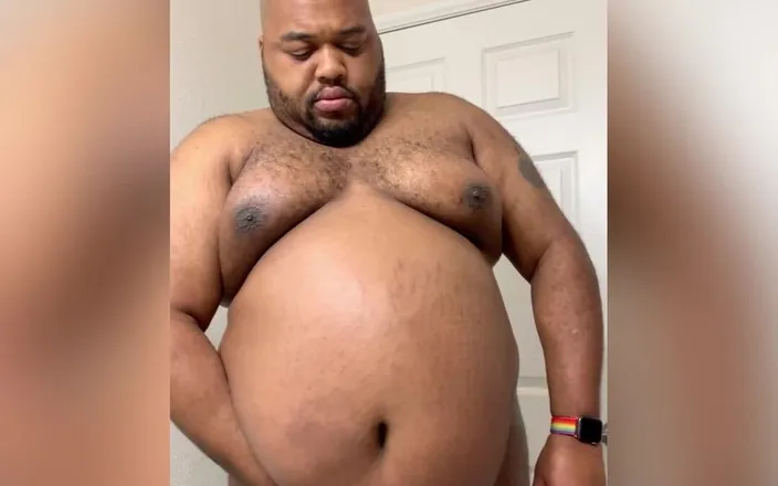 Blkhole420: Nice big release and belly play.
