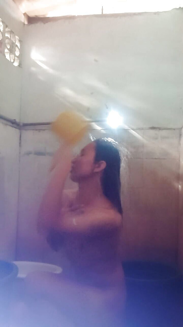 Reyna Is Really Beautiful Even Without Makeup (Reyna Alconer)