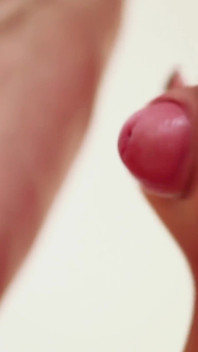 Bisexuella lesbiska stora tuttar blondin och brunett MILF knullar i trekant