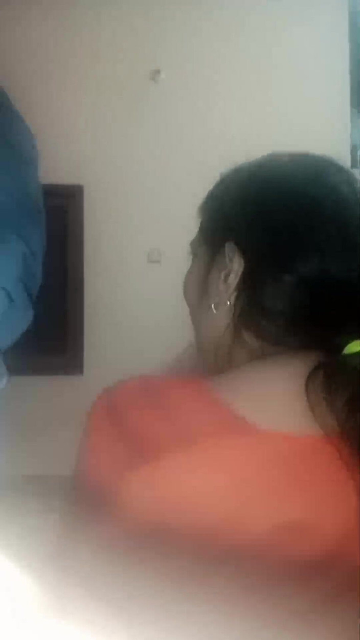 SHAKRATASNEEM: Dasi göt anal sikişiyor yakın delik