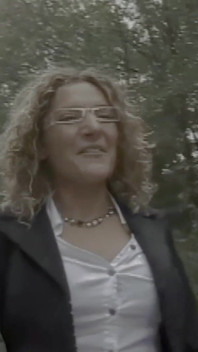 Alessia Donati's Casting in the Park with a Pissing Finale