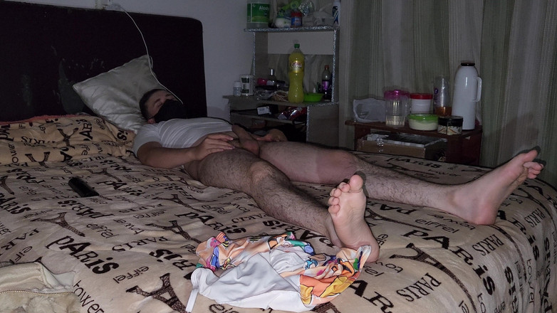 Jopy sex: Üvey kız kardeşi bütün gece sikişmek için iç çamaşırına giriyor