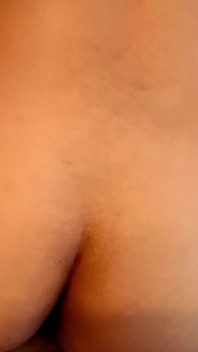 bare stanon vaali parosi larki ke saath patni ko dhokha. kalankvaarta! lekin bare stan rukhsaara bahut seksi hai