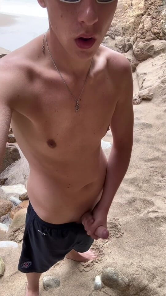 Axton Drake: Geiler strandspaß