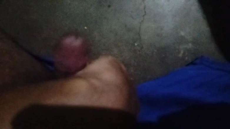 Desi Tits: Suami amatur sebenar melancap solo &amp; mengusap keras (video sudut pandangan pertama)