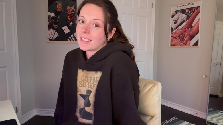 Nadia Foxx: Kakak tiri melebarkan memek dan pantatnya untukmu!