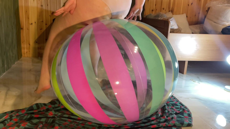 BeachBallsDuo: Dua Bola Pantai 42 dan 48 Besar Dihancurkan Di Bawah 200kgs Kami!