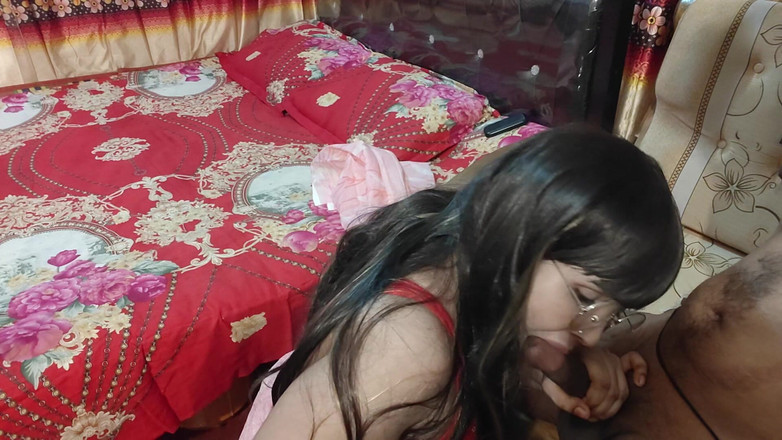 Ajmirsxx: 我的妻子穿着纱丽服，今天感觉很好，用文字和音乐享受，一起玩得开心、快乐和做爱
