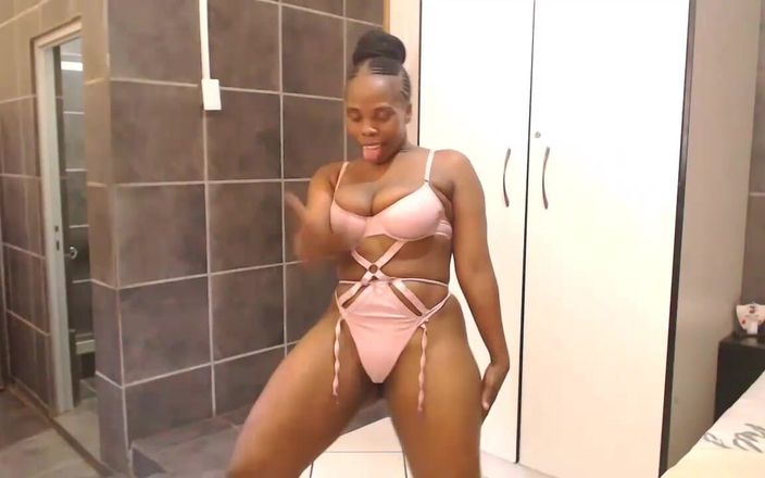 Big black clapping booties: Branlette à la tapette avec une tapette, épisode 1088