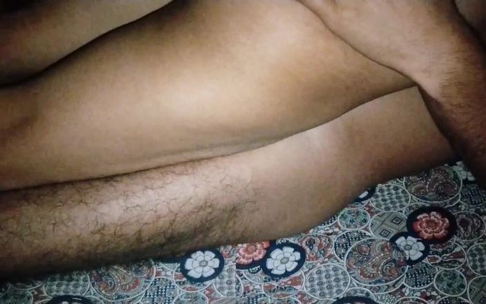 CHOUDHARYJAAN: Süper ateşli üvey kız kardeş üvey erkek kardeşiyle bir gece geçiriyor