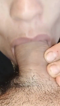 我给他继父口交，空蛋
