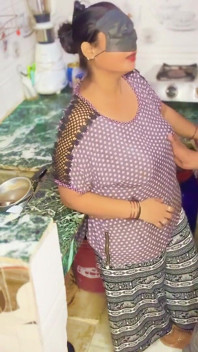 Wife’s Friend Hardcore Sex in Kitchen Non-stop Nude Passion Hindi Video