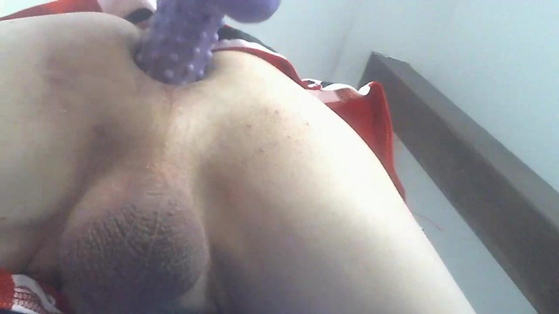 MeandI2: 9inch hedgehog dildo anal!