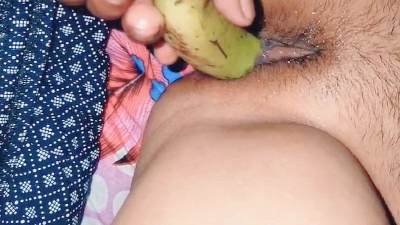 Boyfriend: Ateşli yenge kocasının arkadaşıyla sikişiyor! Xmas günü hediye seks