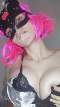 See How I Touch Myself with My Kitty Mask and Big Tits