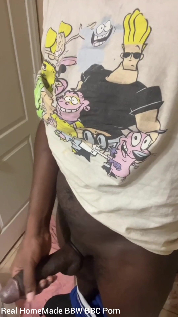 Big black cock BBCee: Büyük siyah yarağımı okşuyor