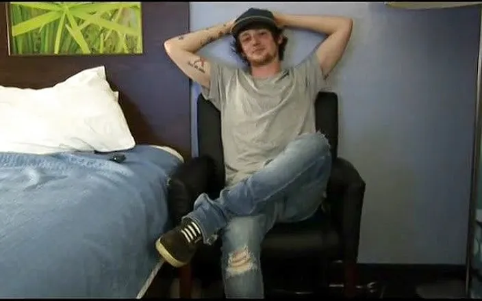 Jay's Amateur Straight Guys: Skyler