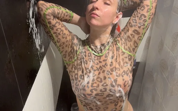 Hottie goddess: Hot Morning Shower