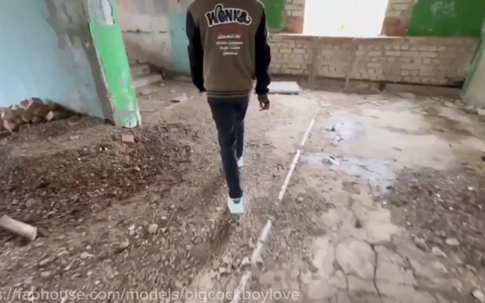AlexGay: Eu fodi um estudante sujo duro na fábrica contra sua...