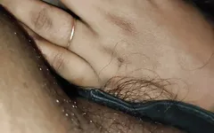 Today Exclusive mallu 女孩玩弄大鸡巴和大量精液