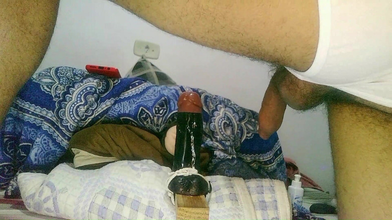 Virtual ToyBoy: Safado Peludão Se Exibindo